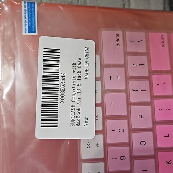 MacBook air 13.6 hard shell case - Picture 2 of 5